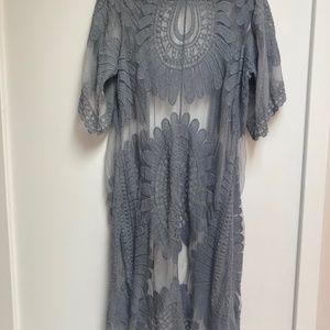 Boho lace flower Kimono or duster jacket. Ladies size Small, 4 or  6